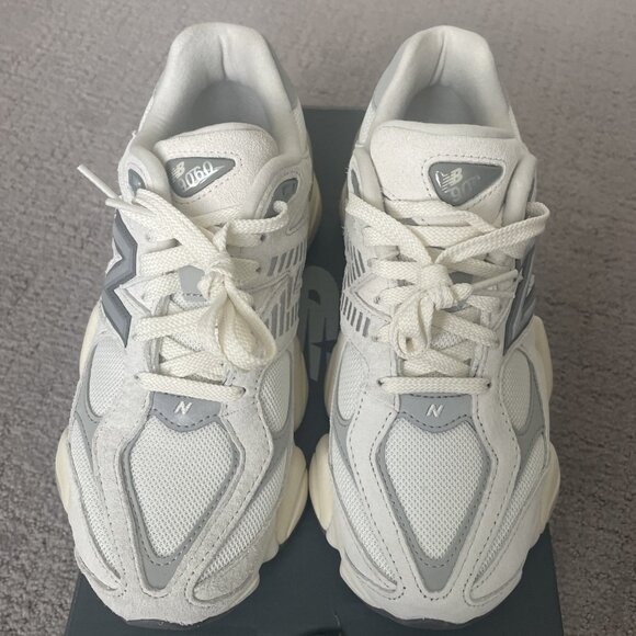 New In Box Balance 9060 Suede Pack - Sea Salt/Concrete/Silver U9060ECA 7.5W / 6M - Picture 6 of 11